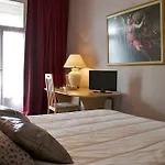 Hotell Chachacha 3*