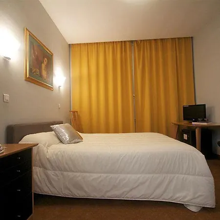 Chachacha Hotel 3*