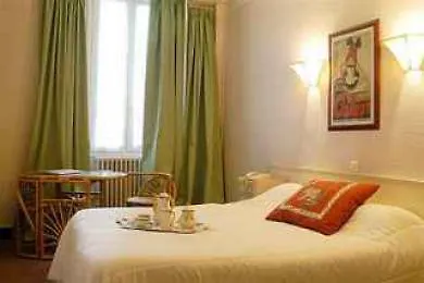 Hotell Chachacha Nantes